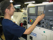 �������H�@�ANC���ՁA�}�V�j���O���H�ɂ�鑽�l�Ȑ؍���H�B����E�ʎY�Ή�